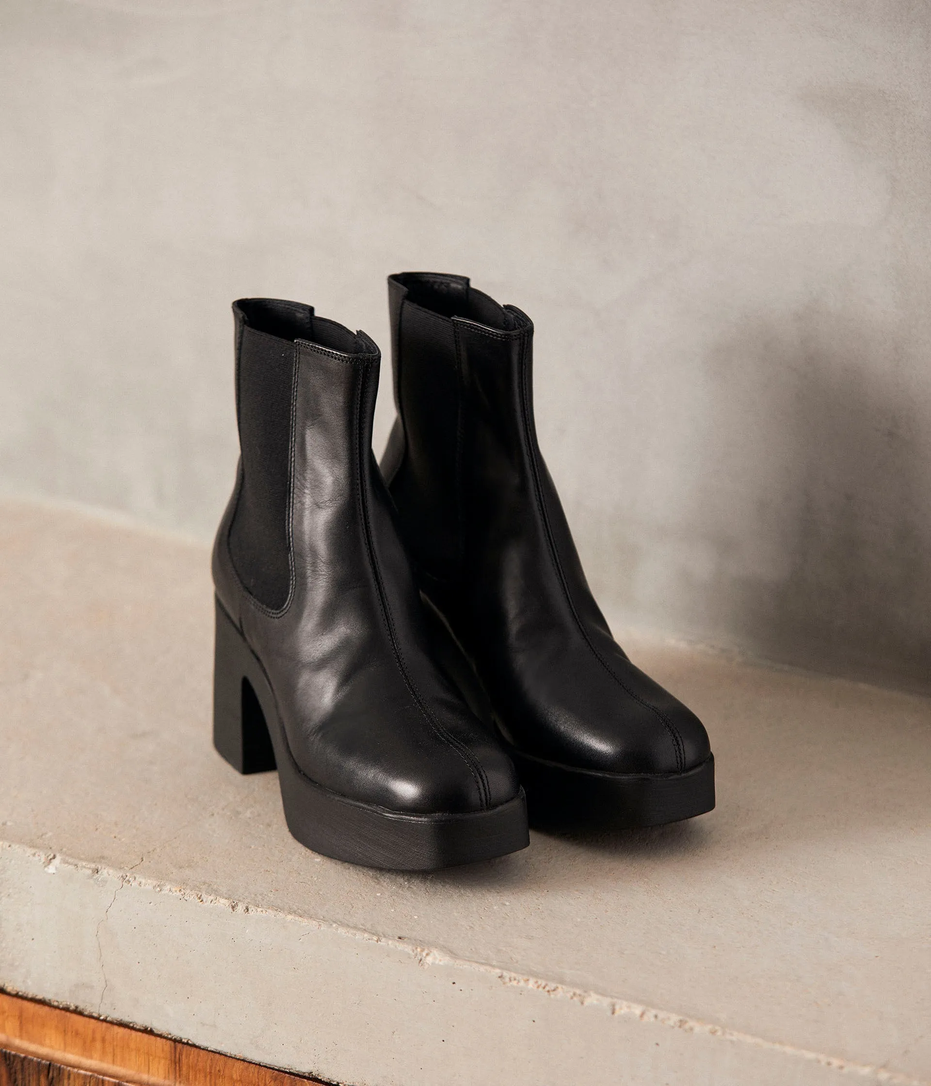 Boots noires cuir Imae