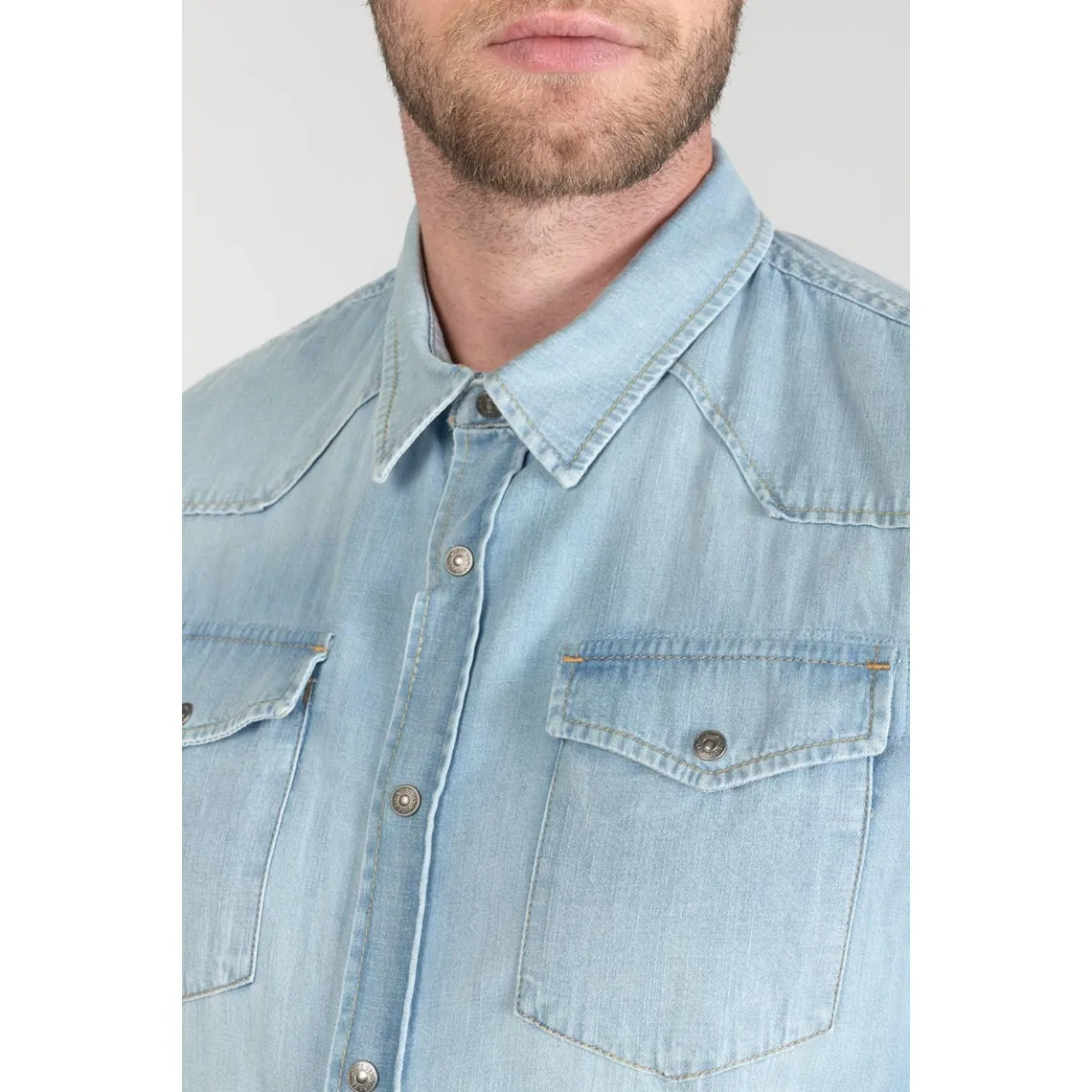 Chemise Juanito en jeans bleu clair Le Temps des Cerises - Chemise Homme sur MenCorner