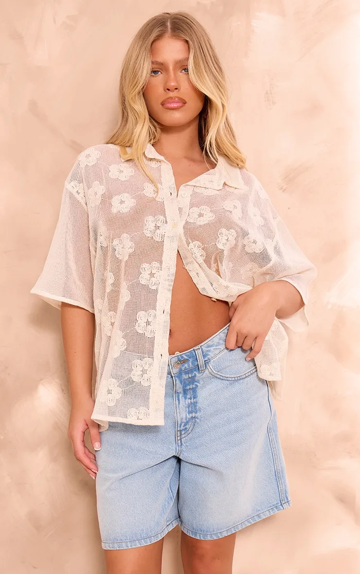 Chemise oversize à fleurs brodées beige