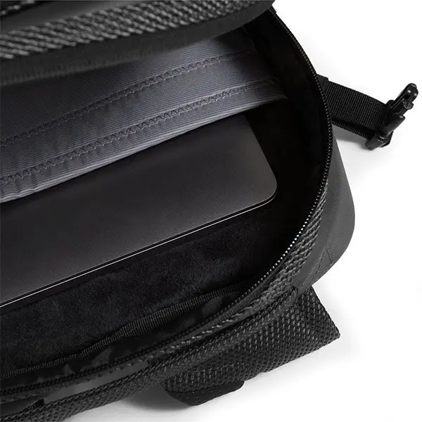 Sac à dos CNNCT Tecum L 80W Coat | Eastpak