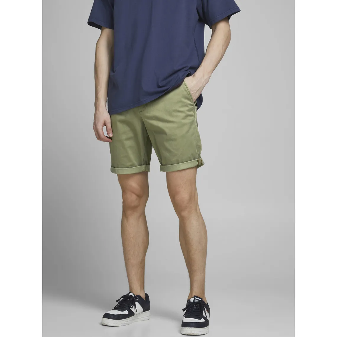 Short chino Regular Fit Vert foncé en coton | 3 Suisses